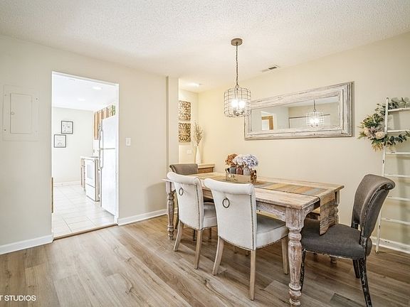 4th image of 111 Olesen Dr APT 2F