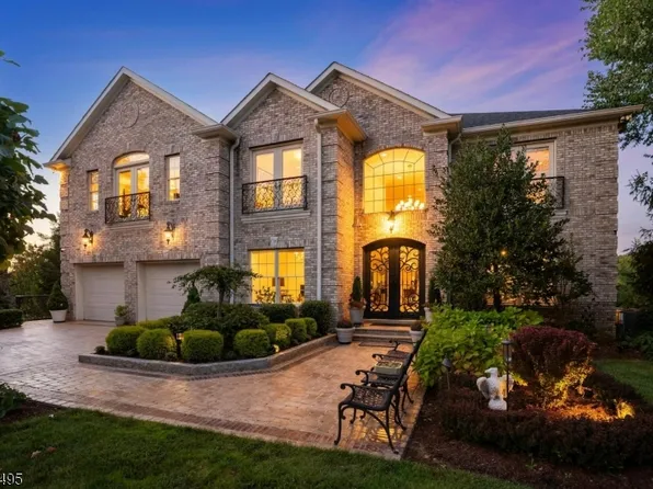 15 Efstis Ct, West Orange Twp., NJ 07052