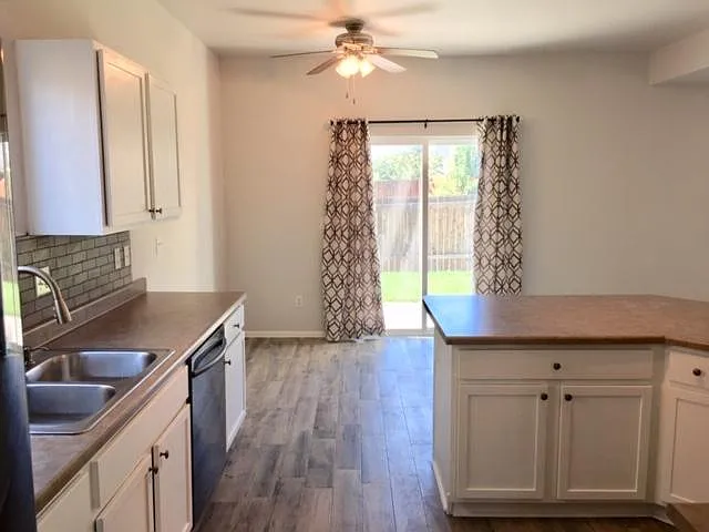 2024 Reed Grass Way — Photo 10
