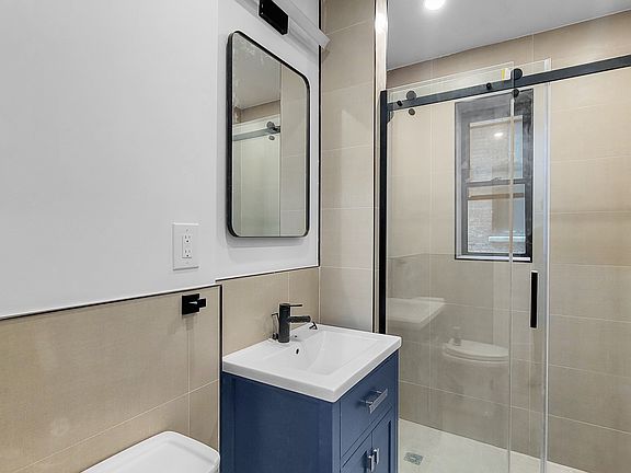 5th image of 403 W 153rd St Unit F6