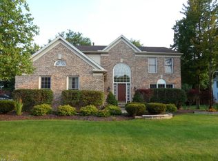 19533 Blue Spruce Dr, Strongsville, OH