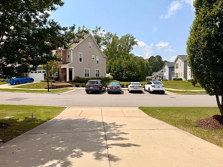 513 Rowanwood Way — Photo 33