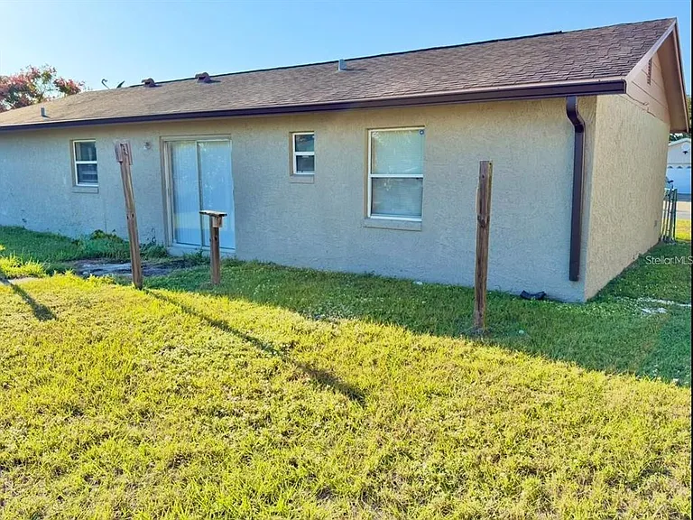 133 Alderwood Dr — Photo 3