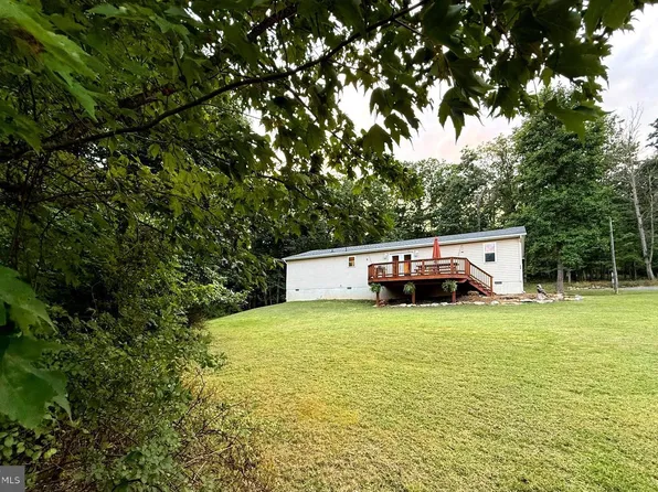 367 Clinton Dr, Baker, WV 26801