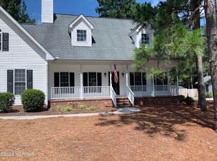 1460 Longleaf Dr E, Pinehurst, NC 28374