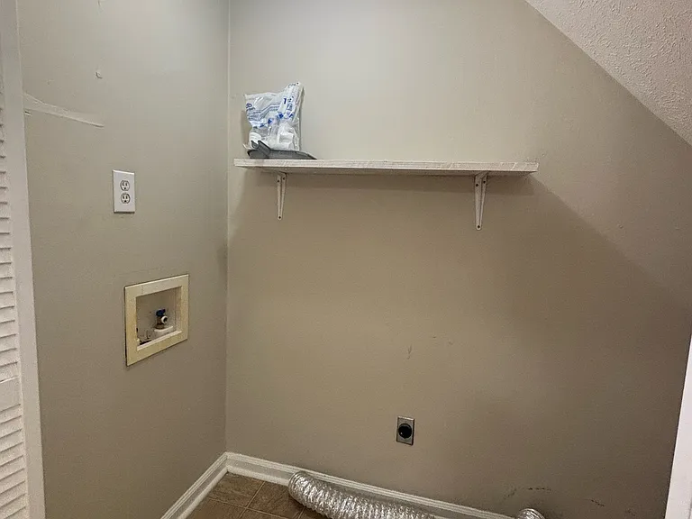 422 Kirkcaldy Ct #1 — Photo 22