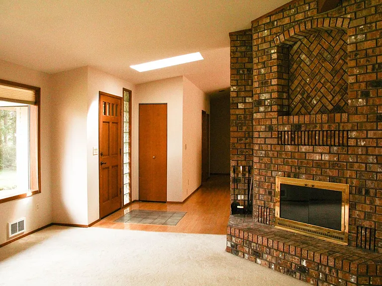 806 Hyak Way — Photo 23