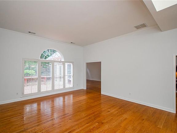 5th image of 3955 Three Chimneys Ln