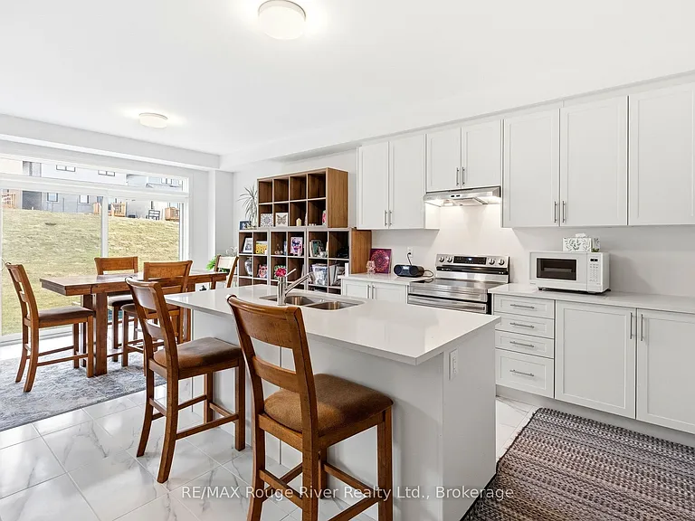 1017 Trailsview Ave — Photo 8