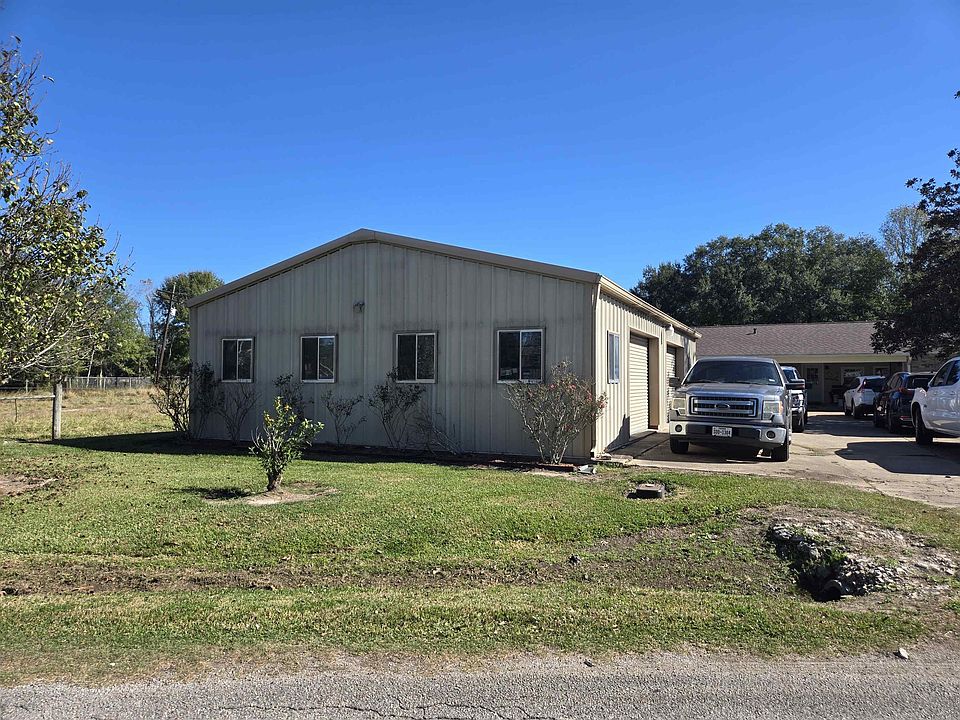 2nd image of 19545 Fm 365 Rd