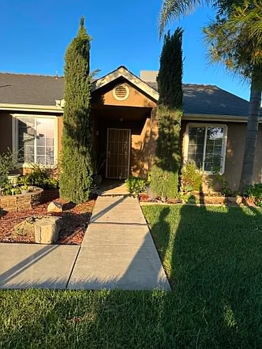 1913 S Kerckhoff Way Photo 1