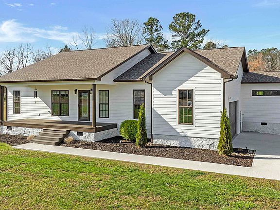 5th image of 101 Pebble Ln