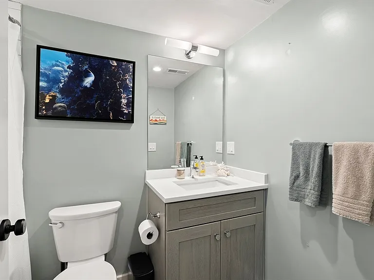 178 Thornton St #1 — Photo 18