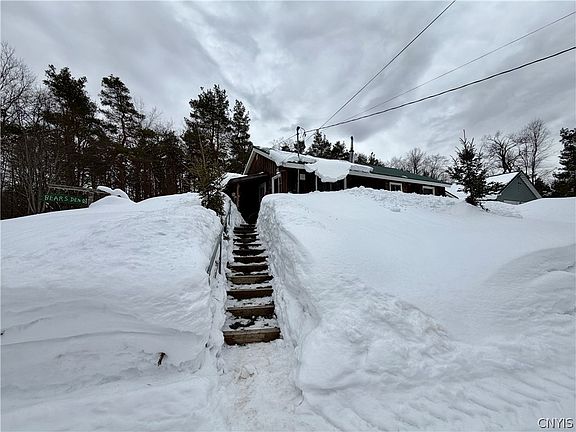 2nd image of 1720 Gardner Rd