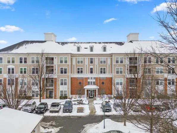 101 Watkins Pond Blvd #4103, Rockville, MD 20850