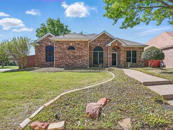 1108 Valley Oaks Dr, Lewisville, TX 75067