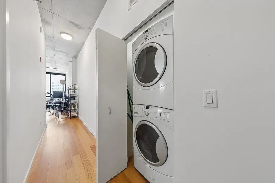 1 bed, $2,100 — Photo 2