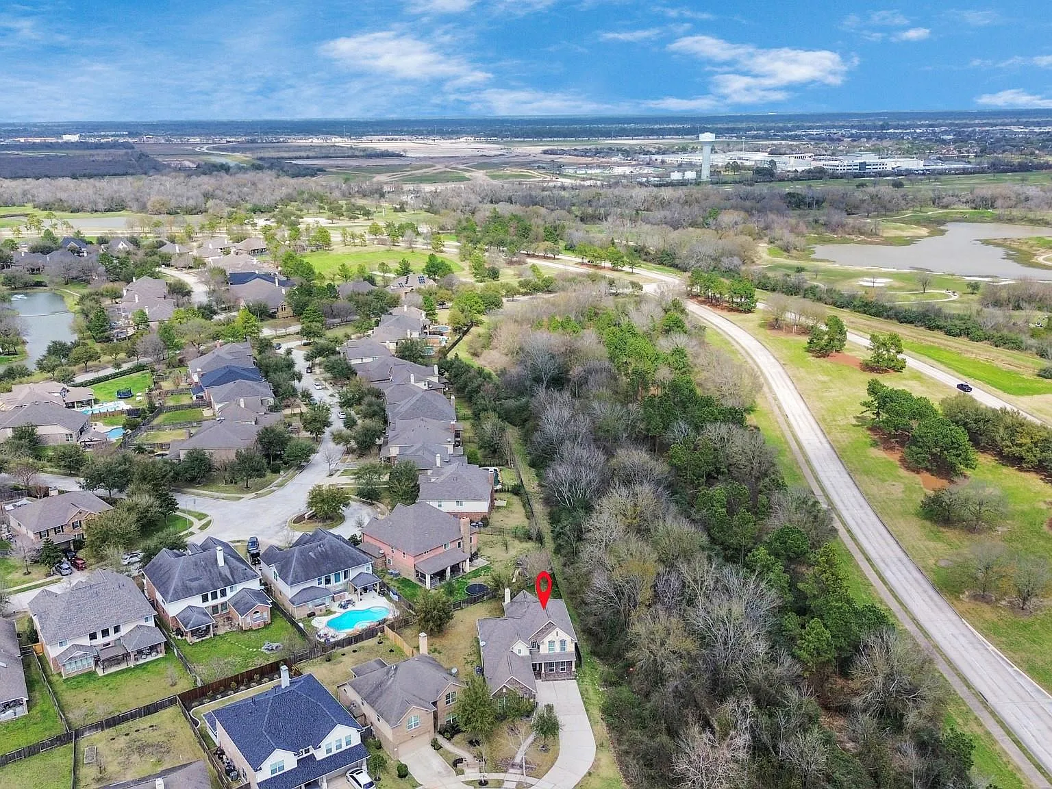 4 bed, 3.5 bath, 3320 sqft, $3,100 — Photo 3