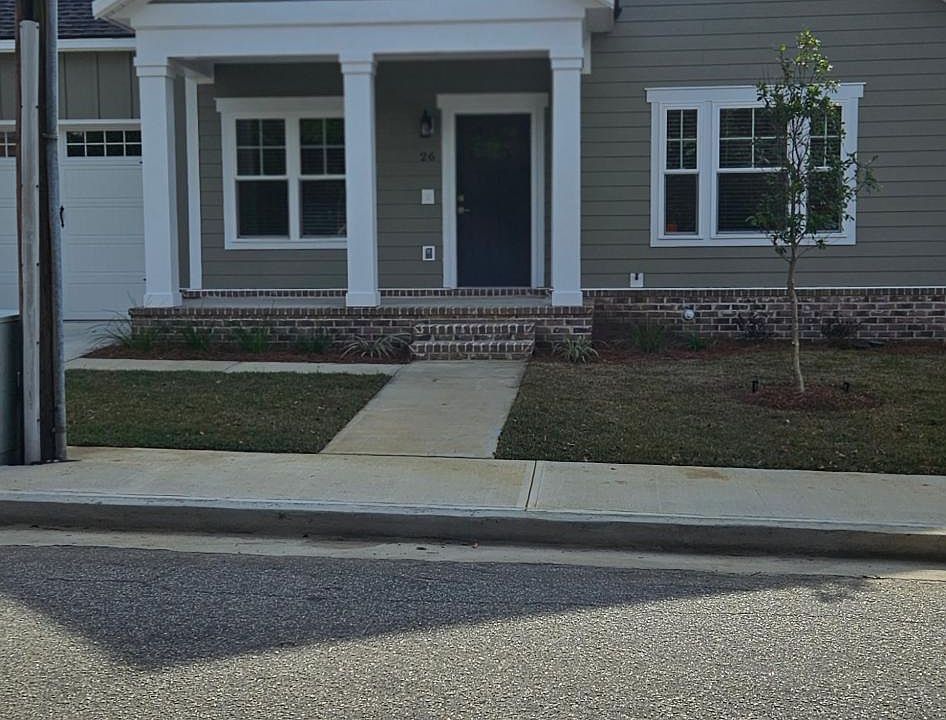 1st image of 26 E Cherry St