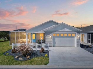 1609 Smart Pl, Okahumpka, FL 34762