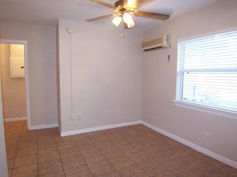 427 8th Avenue North Unit #4 — Photo 3