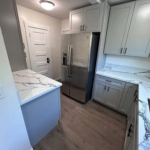 3 bed, 2.0 bath, 1266 sqft, $3,600 — Photo 3