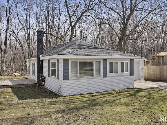 2nd image of 1022 Kusterer Dr NW