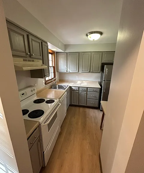 412 Anawanda Ave — Photo 3