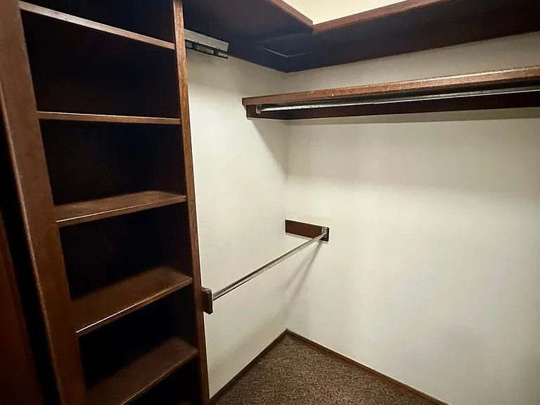 3608 Chatham Ct — Photo 50