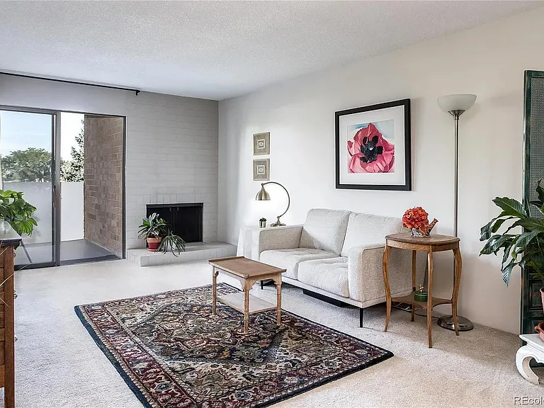 2880 S Locust St #S404 — Photo 7