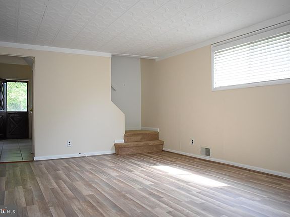 5th image of 8613 Githens Ave