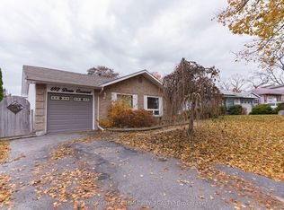 692 Down Cres, Oshawa, ON L1H 7Y1