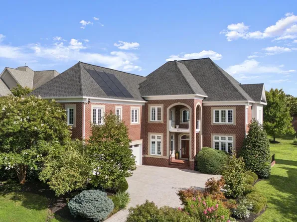 6114 Rosemont Cir, North Bethesda, MD 20852