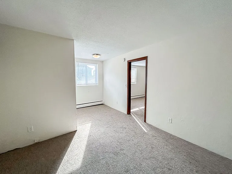 2641 Garfield Ave S — Photo 3
