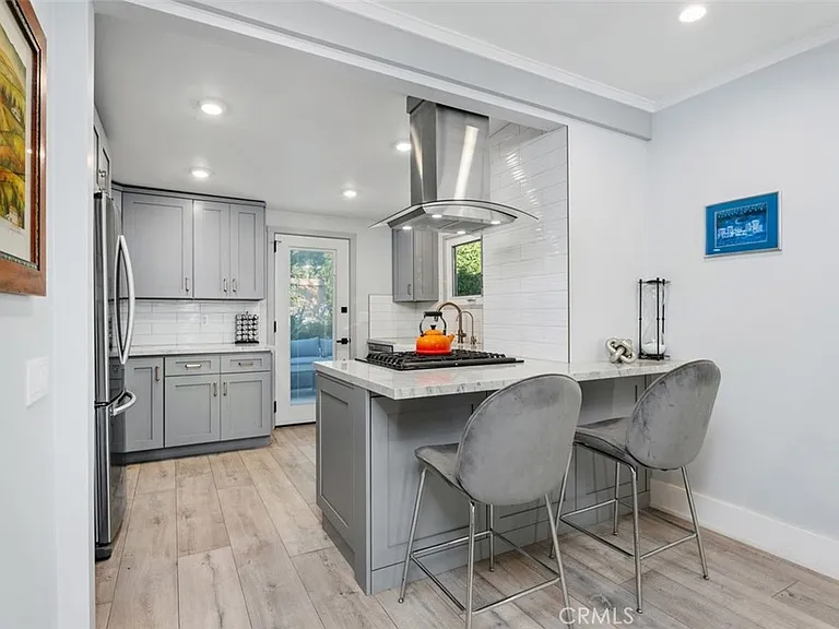 414 Cypress Dr — Photo 16