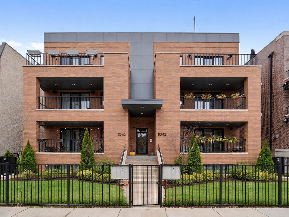 1st image of 1042 W Altgeld St APT 3