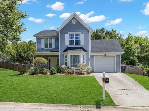 469 Texanna Way, Holly Springs, NC 27540