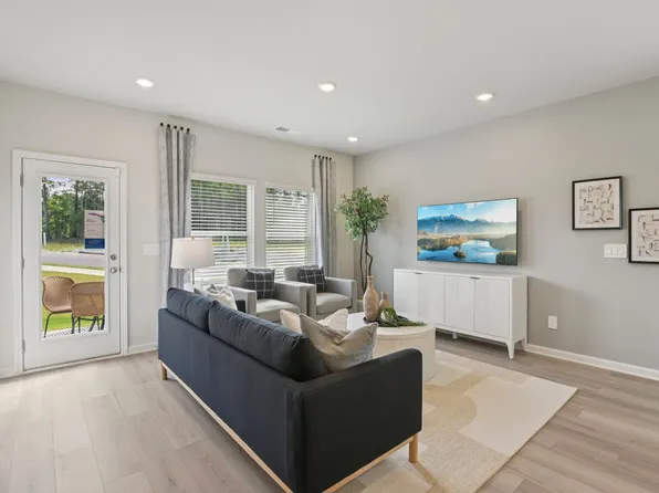 Oakland Plan, Artisan Walk