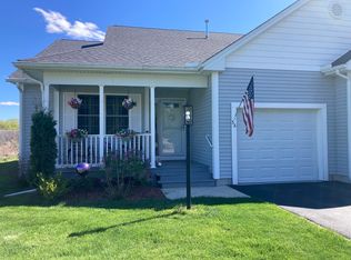 New England Commons, Webster, MA 01570