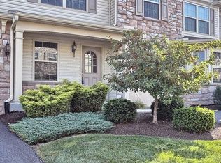 1803 Vista Dr, Mechanicsburg, PA 17055