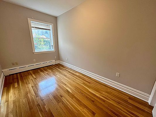 5th image of 266 De Graw St #1A