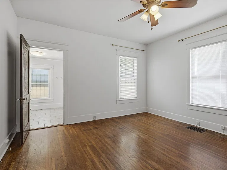 1911 Shelby Ave — Photo 26