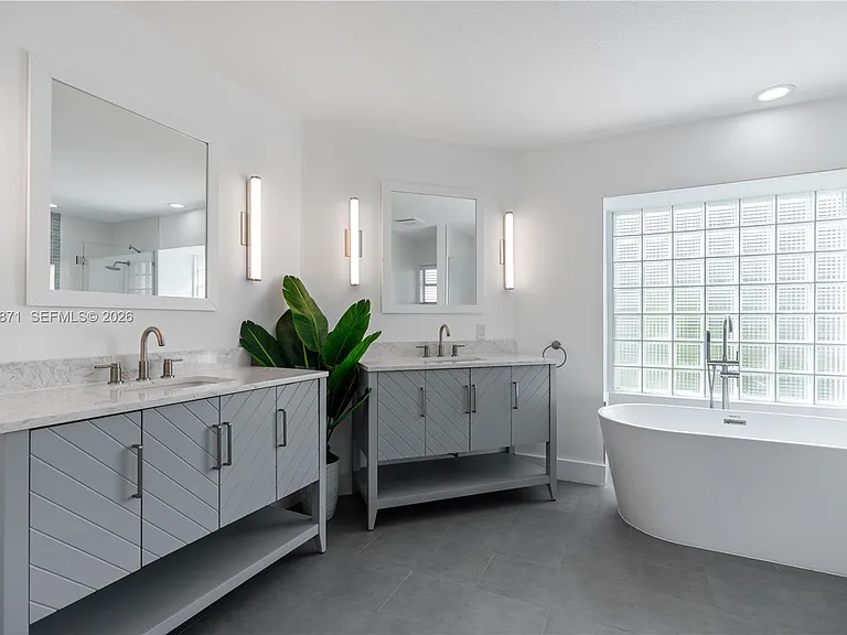 5923 Loxahatchee Pines Dr — Photo 10