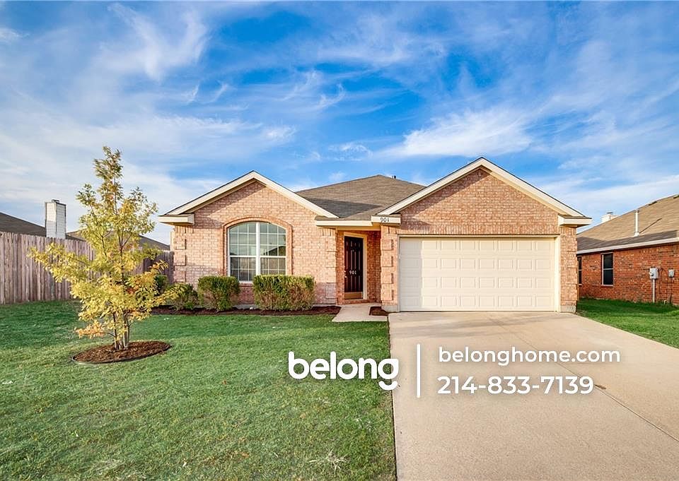 1st image of 901 Plumeria Dr
