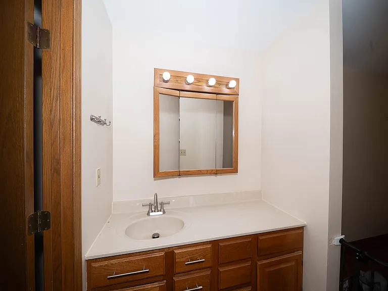 3516 Kings Lair Dr — Photo 15