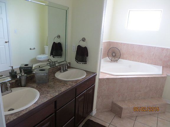 5th image of 2071 Point Loma Dr