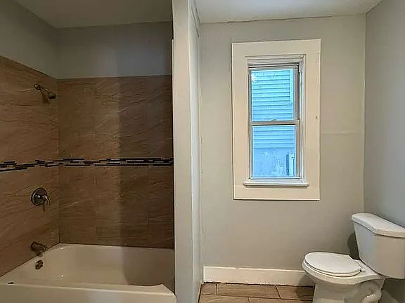 4th image of 845 S 15th St #1A