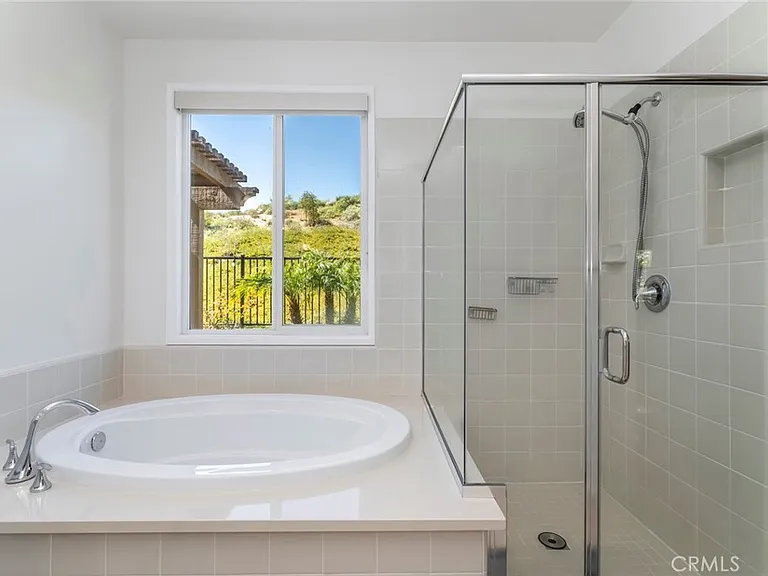 28629 Farrier Dr — Photo 18