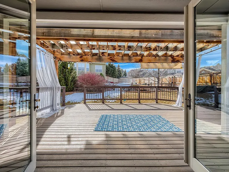 9805 Cypress Point Cir — Photo 33