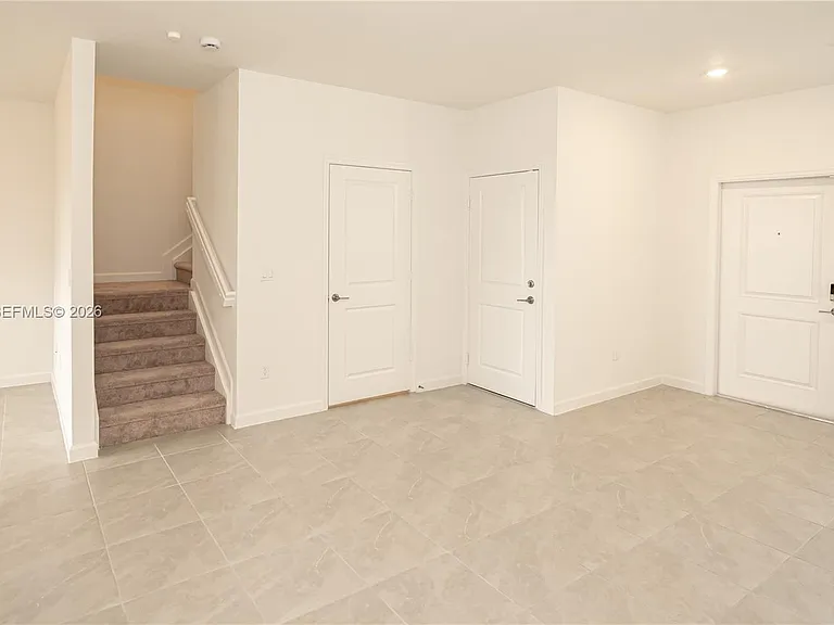 270 SW 159th Pl — Photo 10